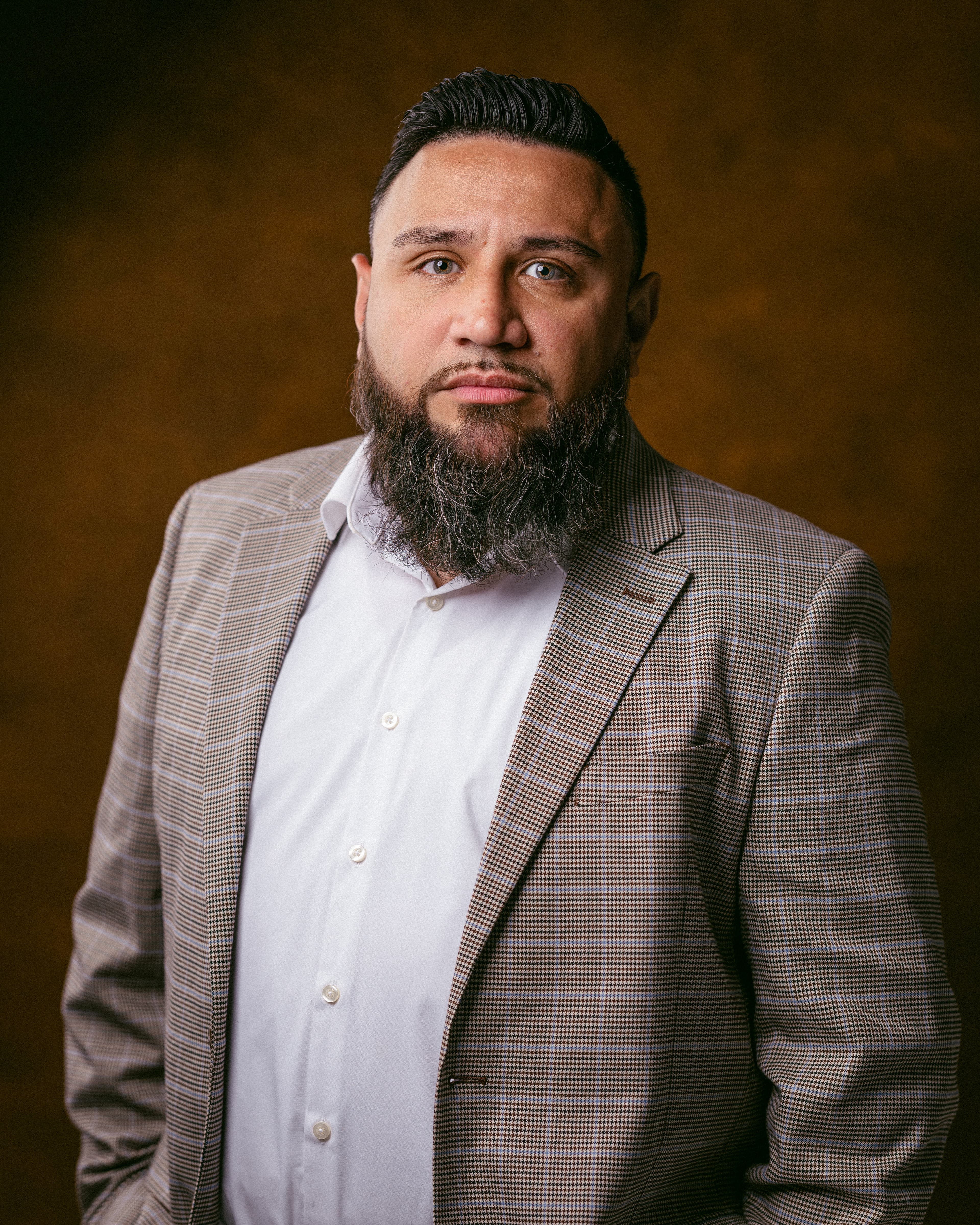 Luis Burgos preaching